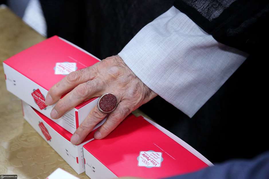 بازدید از نمایشگاه شرکتهای دانش‌بنیان وفناوریهای برتر