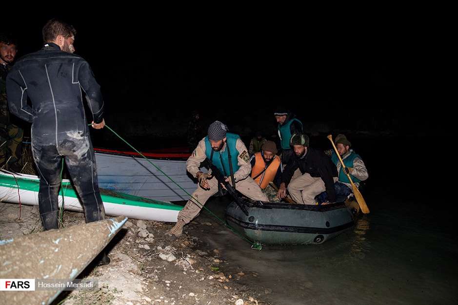 دوره آموزشی «رزم آب برد» گردانهای فاتحین غرب تهران
