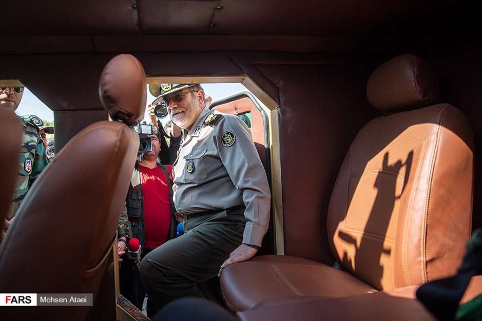 رونمایی از «دستاورد های نیروی زمینی» آجا