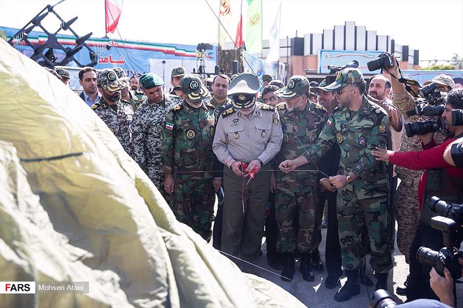 رونمایی از «دستاورد های نیروی زمینی» آجا