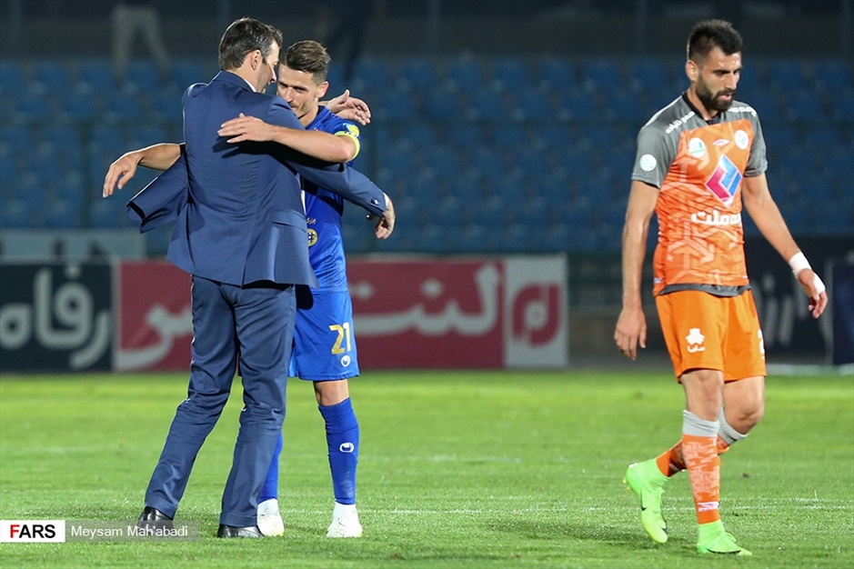 سایپا ۰ - استقلال ۴