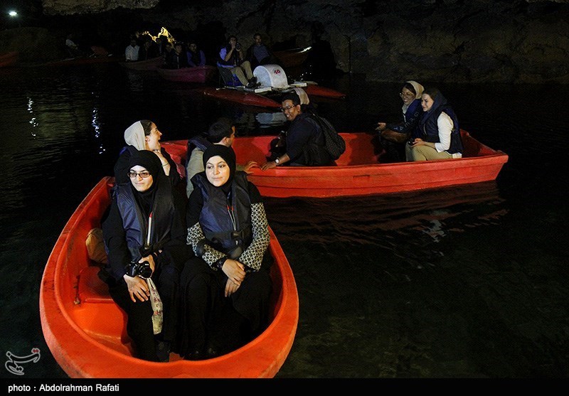  بازدید مهمانان اجلاس جهانی راه ابریشم از اماکن تاریخی و گردشگری همدان 