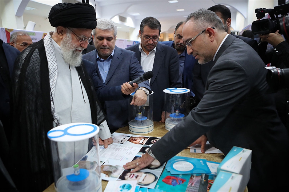 بازدید از نمایشگاه شرکتهای دانش‌بنیان وفناوریهای برتر