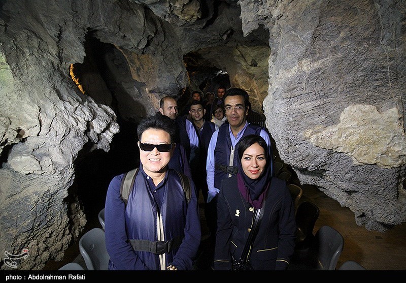  بازدید مهمانان اجلاس جهانی راه ابریشم از اماکن تاریخی و گردشگری همدان 