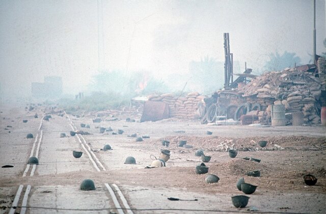 شهر سقوط کرد اما ایمان رزمندگان هرگز شهر سقوط کرد اما ایمان رزمندگان هرگز
