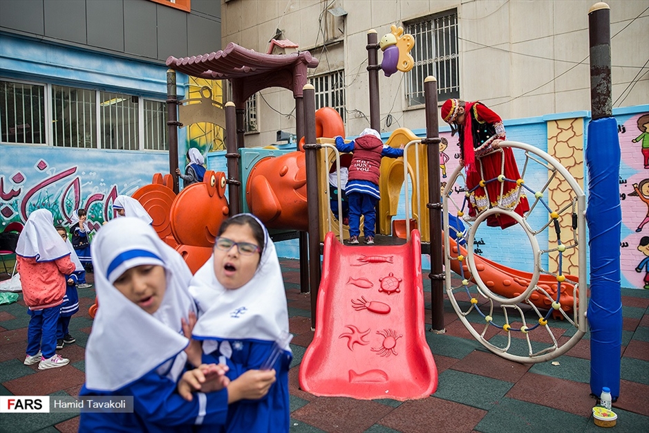 آیین افتتاحیه مدرسه پویا