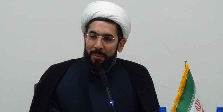 حجتالاسلام مصطفی رستمی