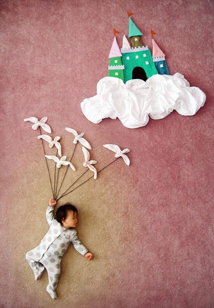 تصویرسازی با بچه و وسایل خواب