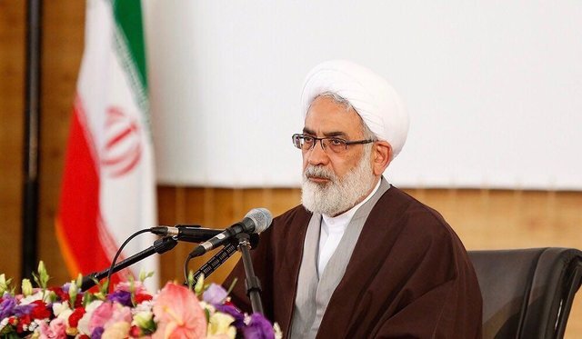 دستور دادستان کل کشور در رابطه با اخذ وثایق بانکی واحدهای تولیدی دستور دادستان کل کشور در رابطه با اخذ وثایق بانکی واحدهای تولیدی