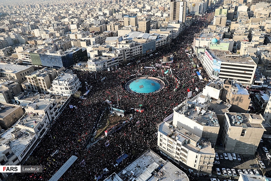 تشییع و اقامه نماز بر پیکر شهید «حاج قاسم سلیمانی»