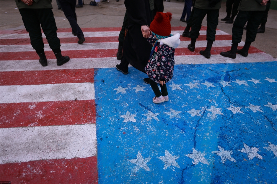 نماز جمعه به امامت رهبری