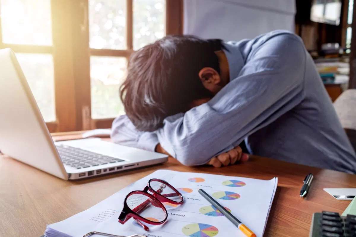با خوابآلودگی بهاری چه کنیم؟ با خوابآلودگی بهاری چه کنیم؟