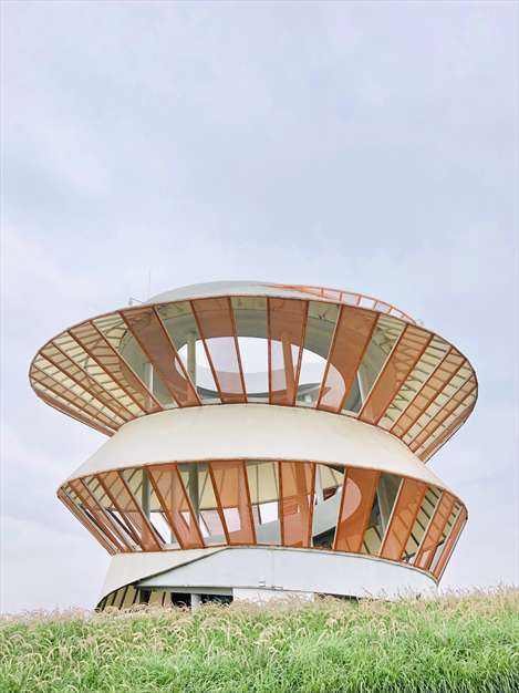 معماری های عجیب