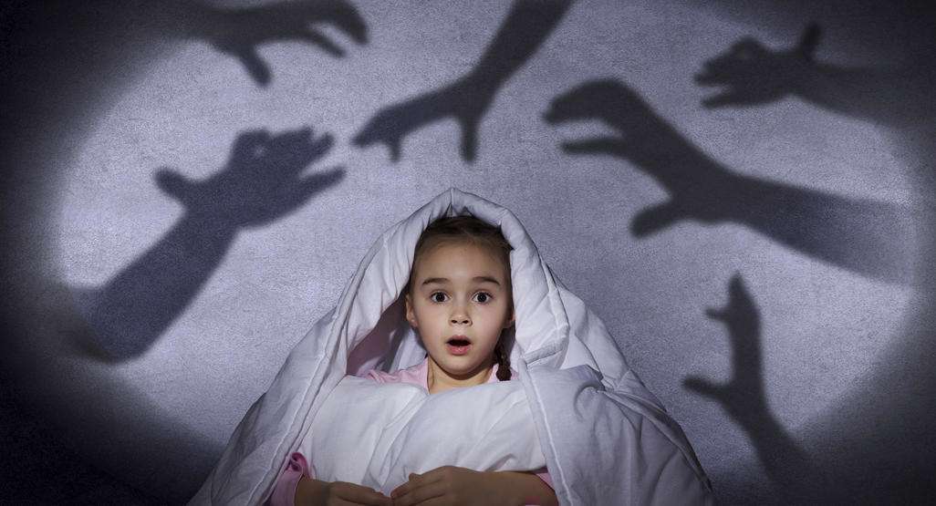 تاثیرات منفی ترساندن بچهها روی ذهن آنها تاثیرات منفی ترساندن بچهها روی ذهن آنها