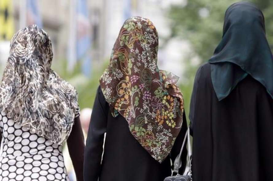 حجاب، پوشش اسلامی زنان،