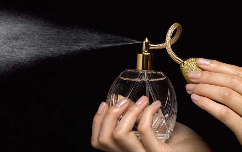 عطر، ادکلن، اسپری،