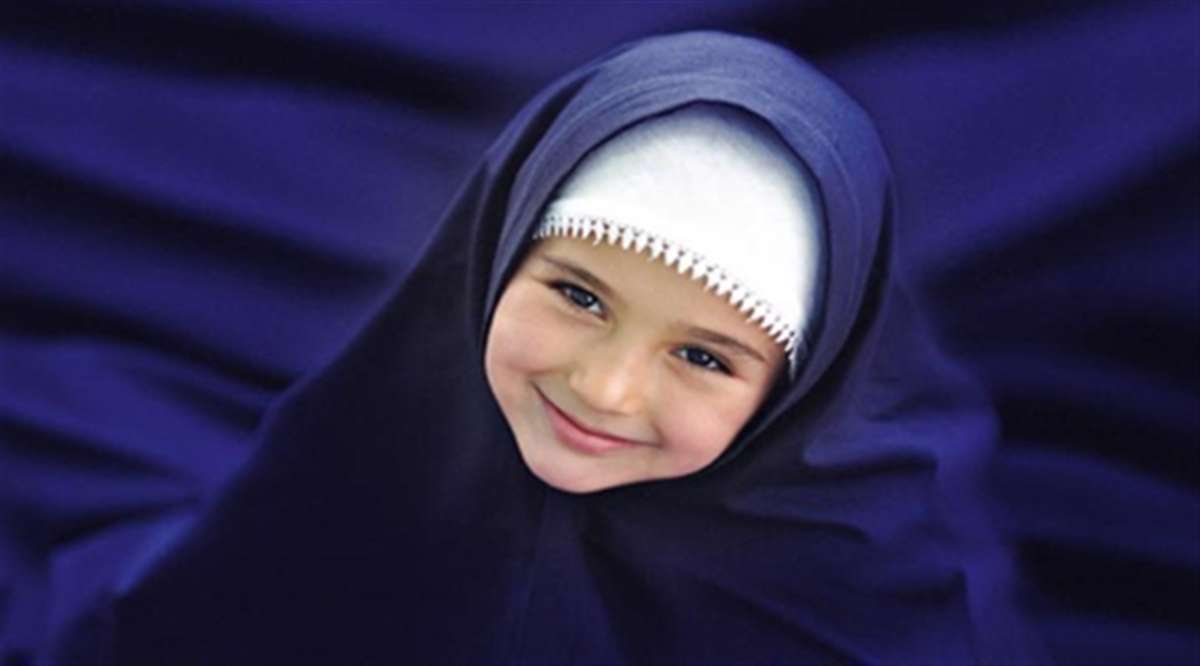 چطور دخترم را با حجاب آشنا کنم؟ چطور دخترم را با حجاب آشنا کنم؟
