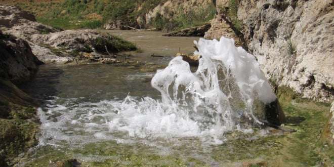 چشمه آب گرم هفت آباد