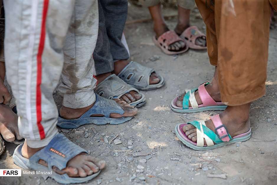 کمک جهادگران سلامت به زاغه‌نشینان پاکستانی