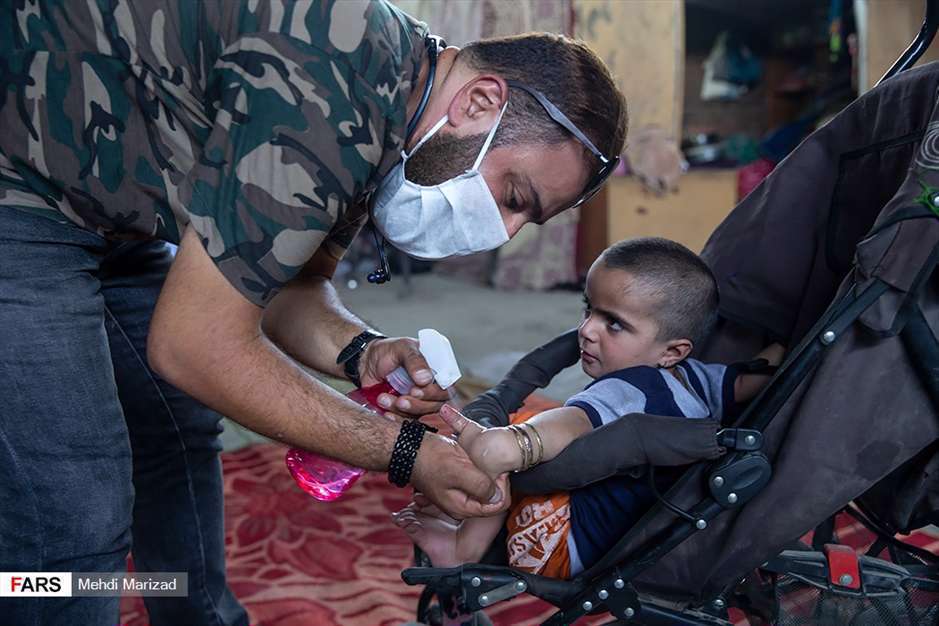 کمک جهادگران سلامت به زاغه‌نشینان پاکستانی