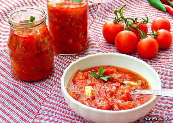 طرز تهیه سس گوجه فرنگی با سیر و پیاز طرز تهیه سس گوجه فرنگی با سیر و پیاز
