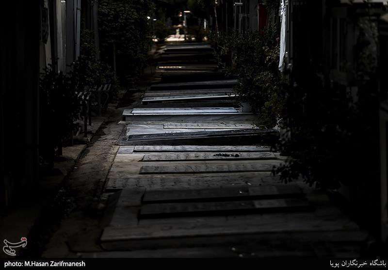 چهلمین سالگرد دفاع مقدس در کنار شهدا 