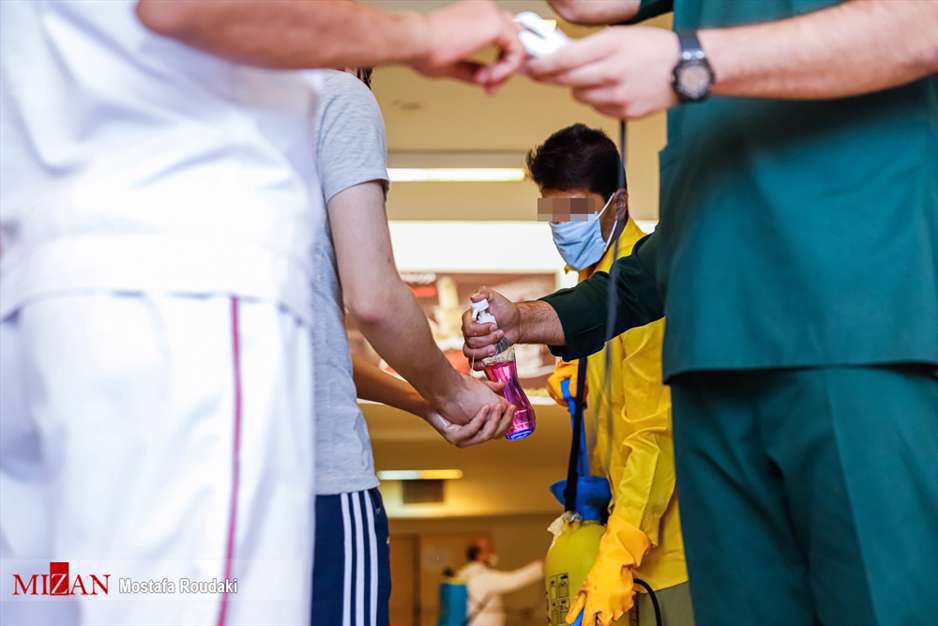 لحظه آزادی | بدهی زندانیان توسط بنیاد مستضعفان پرداخت شد