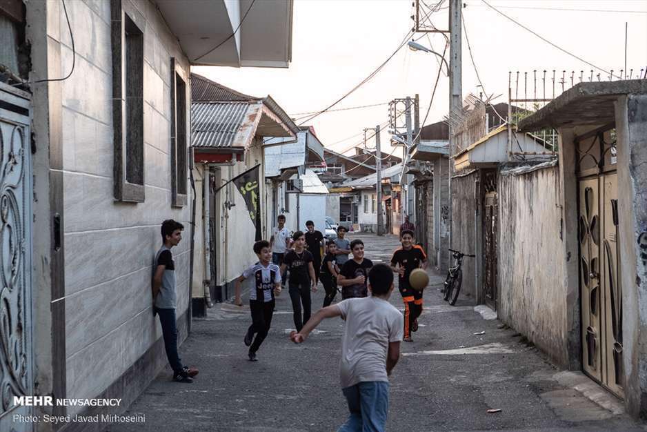 هر خانه یک پرچم، یک حسینیه