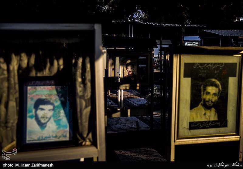 چهلمین سالگرد دفاع مقدس در کنار شهدا 