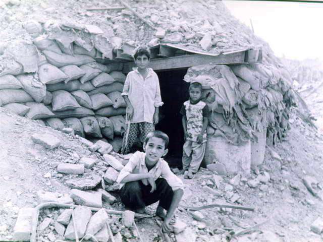 جنگ و زندگی | تصاویری از مردم در دفاع مقدس