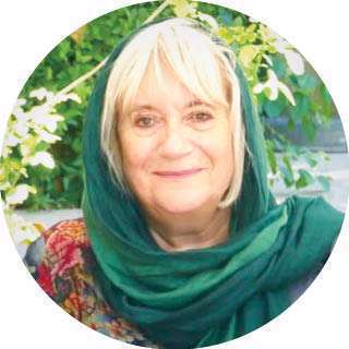 خانم گری گردشگر هلندی