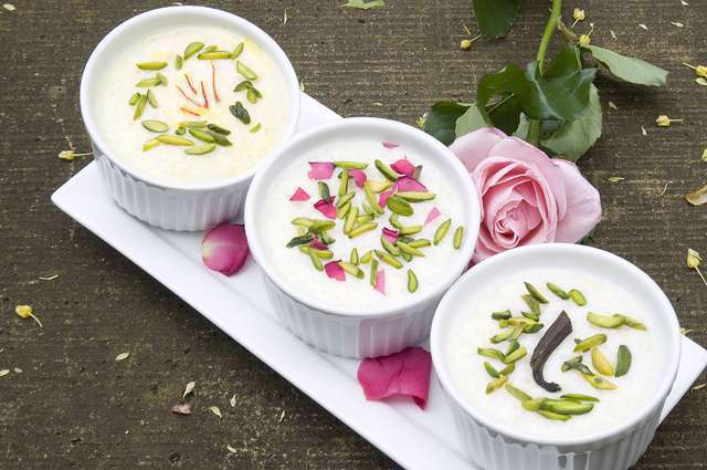 طرز تهیه فرنی