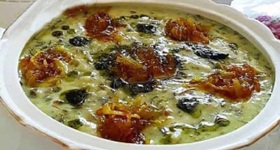 طرز تهیه آش دوغ کردی