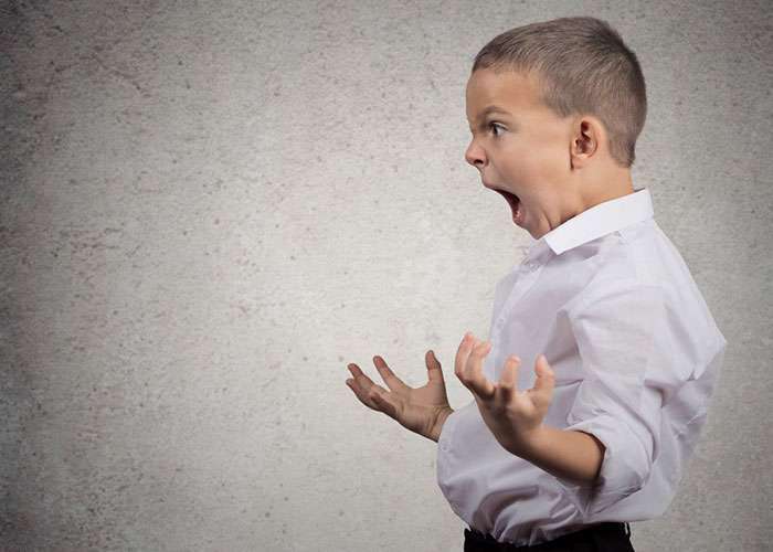 چرا برخی از کودکان خودزنی می کنند؟ چرا برخی از کودکان خودزنی می کنند؟