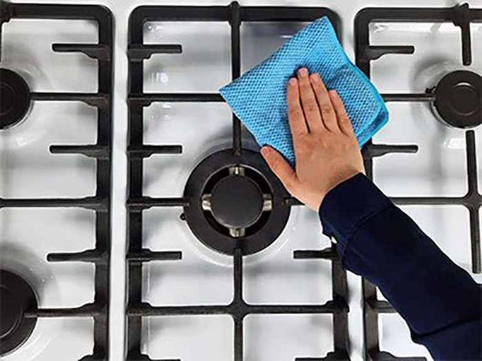 نحوه تمیز کردن چدن گاز نحوه تمیز کردن چدن گاز