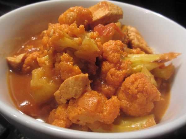 طرز تهیه خورشت گل کلم بسیار خوشمزه خورشت گل کلم