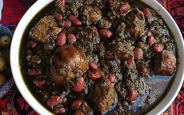 برای ناهار امروز این چهار غذای ساده را درست کنید طرز تهیه قورمه سبزی