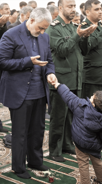 تصاویر خام و با کیفیت از سردار شهید سلیمانی