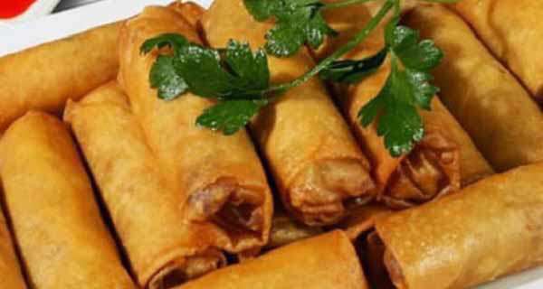 طرز تهیه چند پیش غذای ساده پیراشکی گوشت و بادمجان با خمیر یوفکا