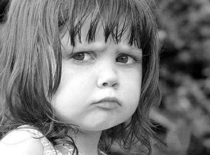 با بچهای که قهر می کنه باید چی کار کرد؟ قهر کردن