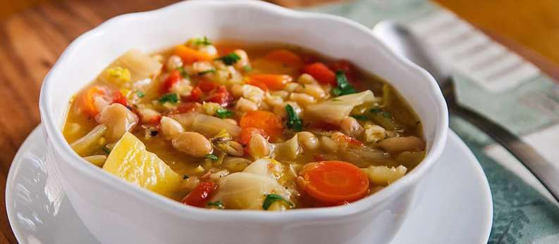 طرز تهیه سوپ کلم و لوبیا سفید سوپ کلم و لوبیا سفید