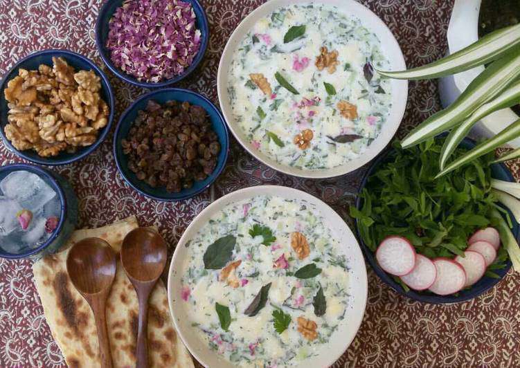 آب دوغ خیار