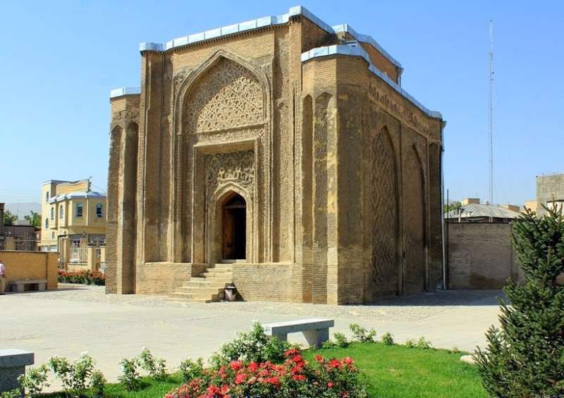 گنبد علویان