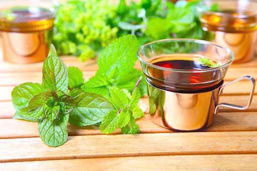 دمنوش بادرنجبویه