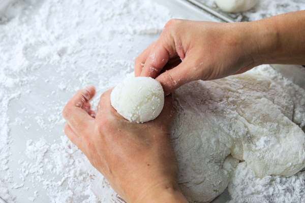 بستنی موچی