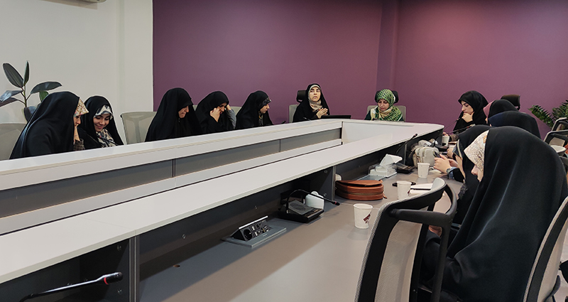 نشست تخصصی «بازنمایی دخترانگی در انیمیشنها» نشست تخصصی «بازنمایی دخترانگی در انیمیشنها»