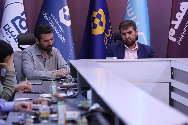 نشست علمی واکاوی نسبت رسانه با جوانی جمعیت نشست علمی واکاوی نسبت رسانه با جوانی جمعیت
