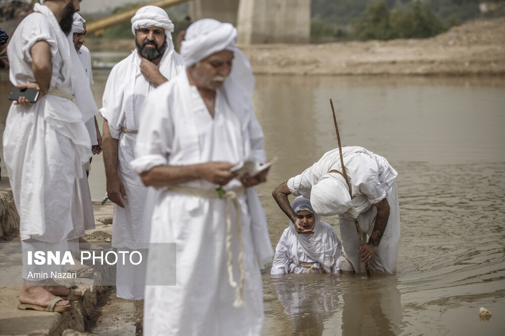 غسل تعمید کودکان مندایی در اهواز ، اعتکاف ، عید خلقت حضرت آدم ، گنزا ربّا کتاب مقدس مندائیان ، غسل تعمید کودکان مندایی در اهواز ، اعتکاف ، عید خلقت حضرت آدم ، گنزا ربّا کتاب مقدس مندائیان ،