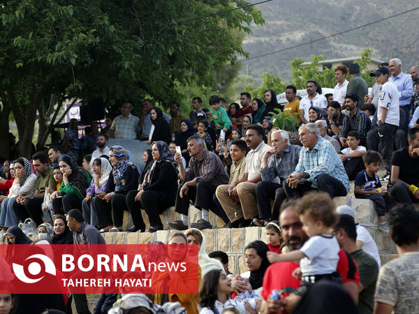 شهرستان داراب ، روستای لایرنگان ، دشت دیمی گل محمدی جهان ، جشنواره گل و گلاب،