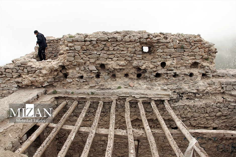 صعود به قلعه بابک